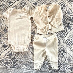 NWOT Newborn Cream 3 Piece Set